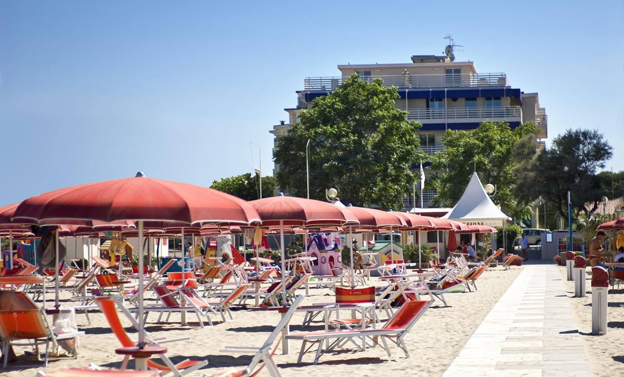 Hotel Lamorosa Rimini Exterior photo